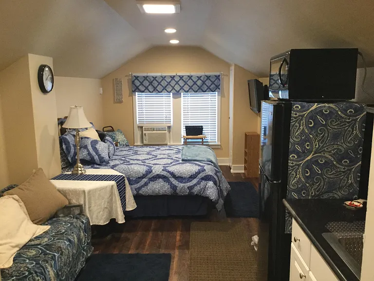 804 E Edison Ave #3 — Photo 5