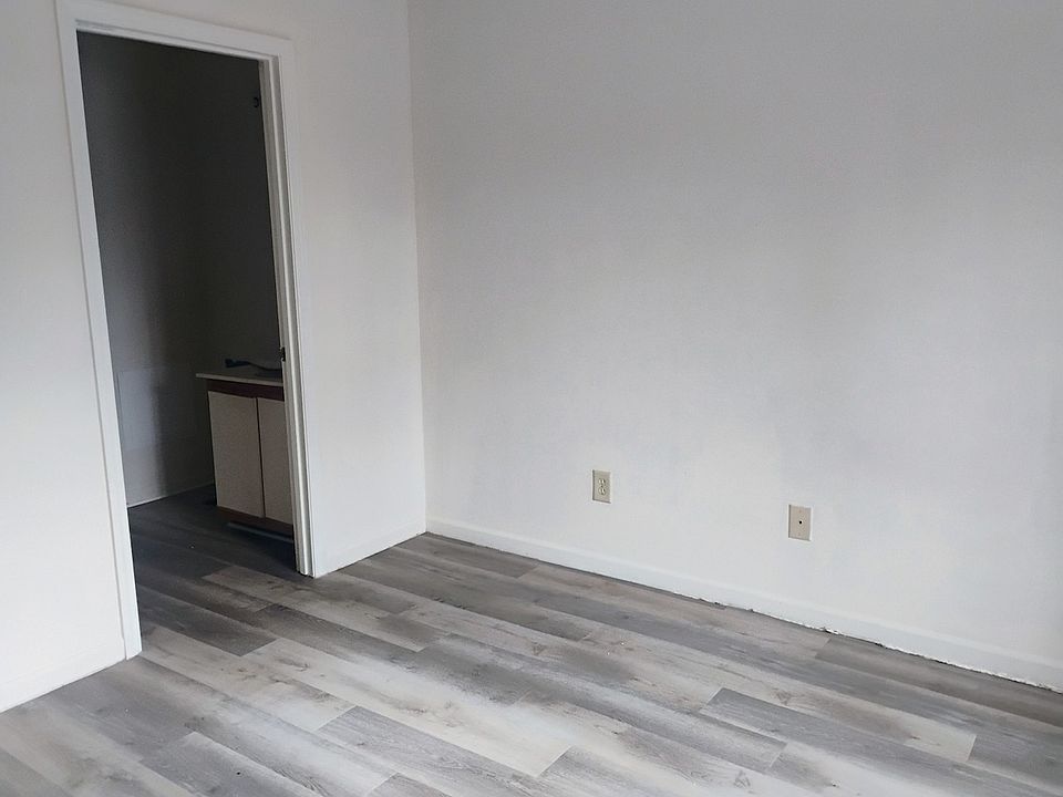 1st image of 1258 Winslow Ave #B