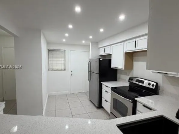 1660 NE 191st St #1101, Miami, FL 33179