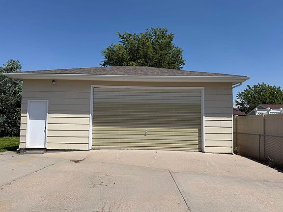 4th image of 1168 Pasadena Pl
