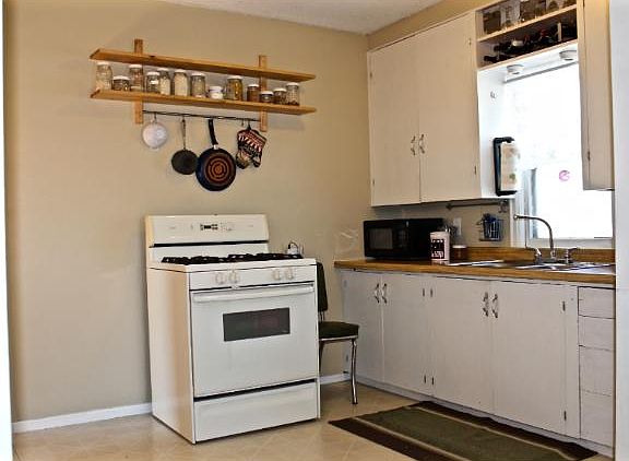 5th image of 3807 Main St NE