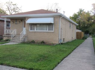 275 E 163rd St, Harvey, IL 60426