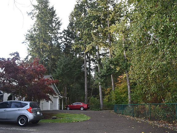4th image of 16109 124th Avenue Ct E