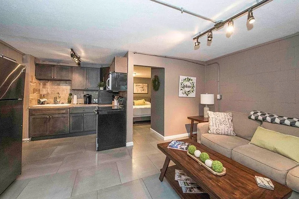 1 bed, 430 sqft, $850 — Photo 2