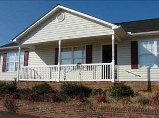 457 Belcher Rd, Boiling Springs, SC 29316