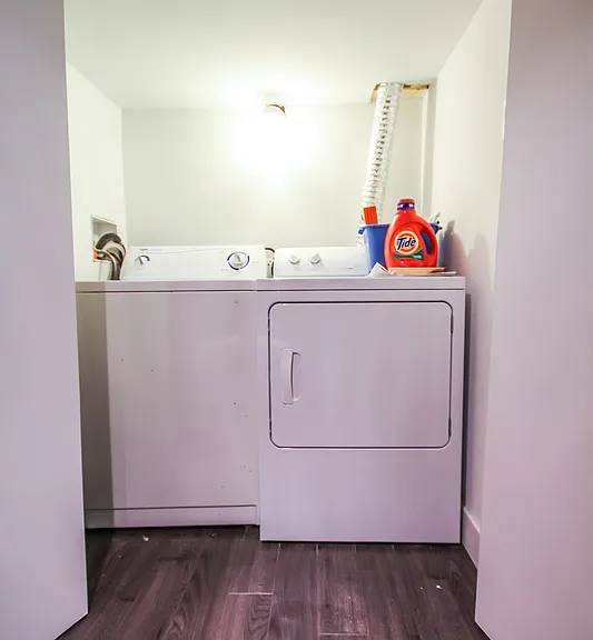 1148 Woodroffe Ave #B — Photo 9