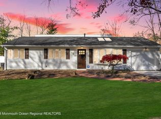 9 Joline Rd, Kendall Park, NJ 08824