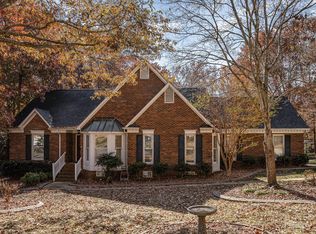 2435 Willow Brook Dr, Matthews, NC 28104
