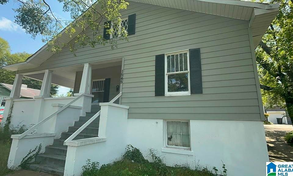 1st image of 1545 29th St