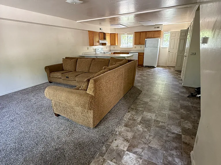 510 S Fountaine St #2 — Photo 3