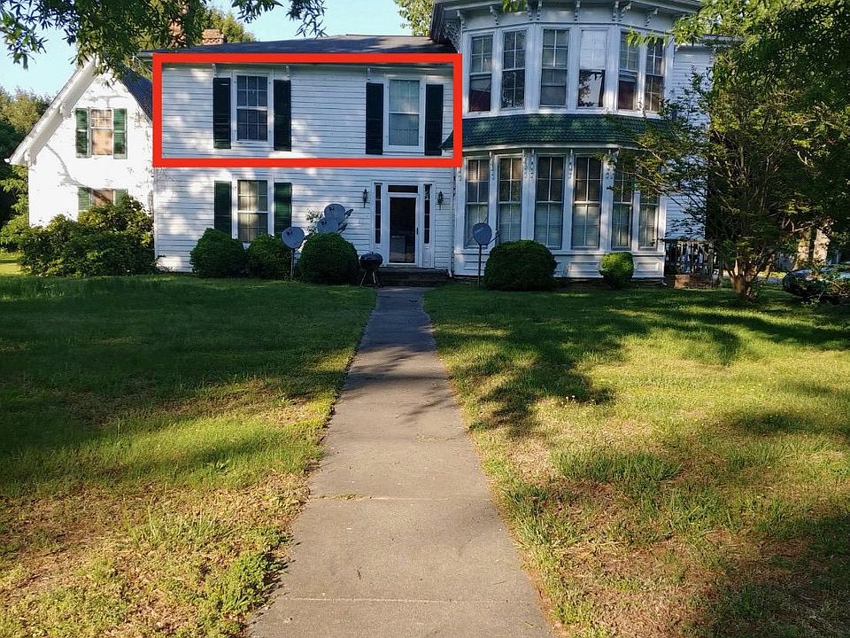 1st image of 135 S Main St APT 5