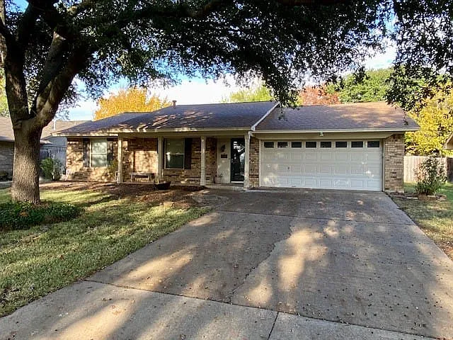 2814 Mesa Verde Trl — Photo 1