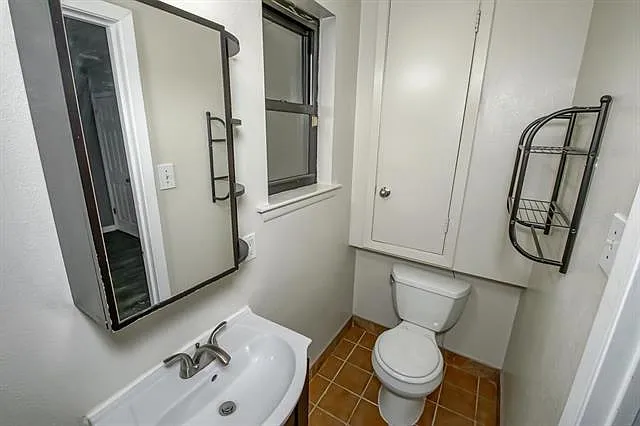 1849 Redwood Dr — Photo 15