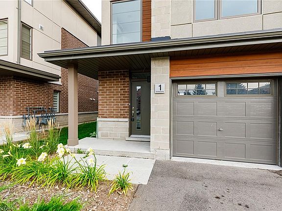 3rd image of 33 Dawson Dr #1