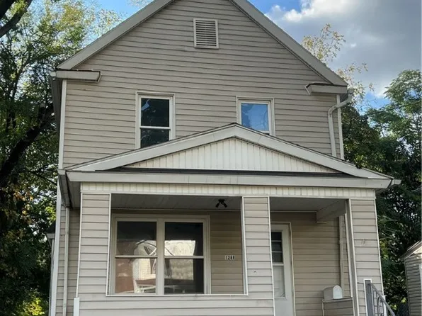 1288 Andrus St, Akron, OH 44301