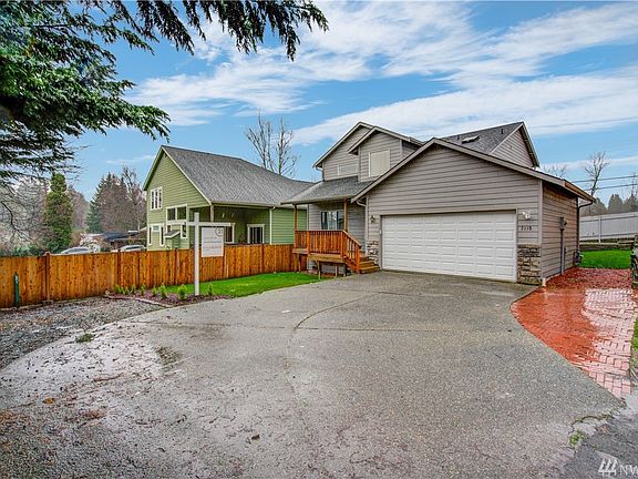 2nd image of 2118 Lake Crest Dr