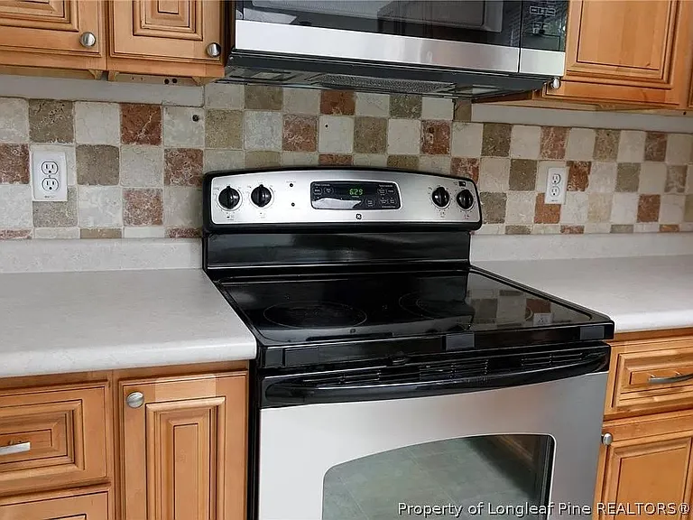 100 Pigeonhouse Ct — Photo 20