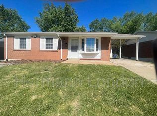 2521 Hedgerow Dr, Florissant, MO