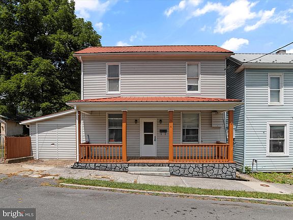 2nd image of 114 D St