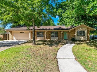 2513 Meadows Ln, Sherman, TX 75092