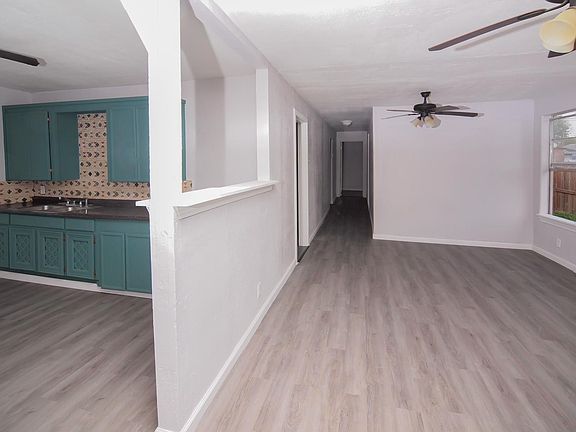 3rd image of 2726 Guadalupe St