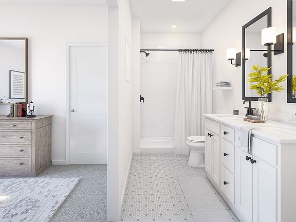 Dual sinks in owner s bath