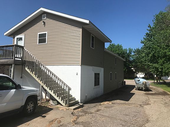2nd image of 229 S Meridian St APT 3