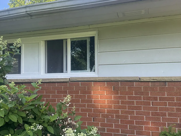 9111 Morrison Ave — Photo 4
