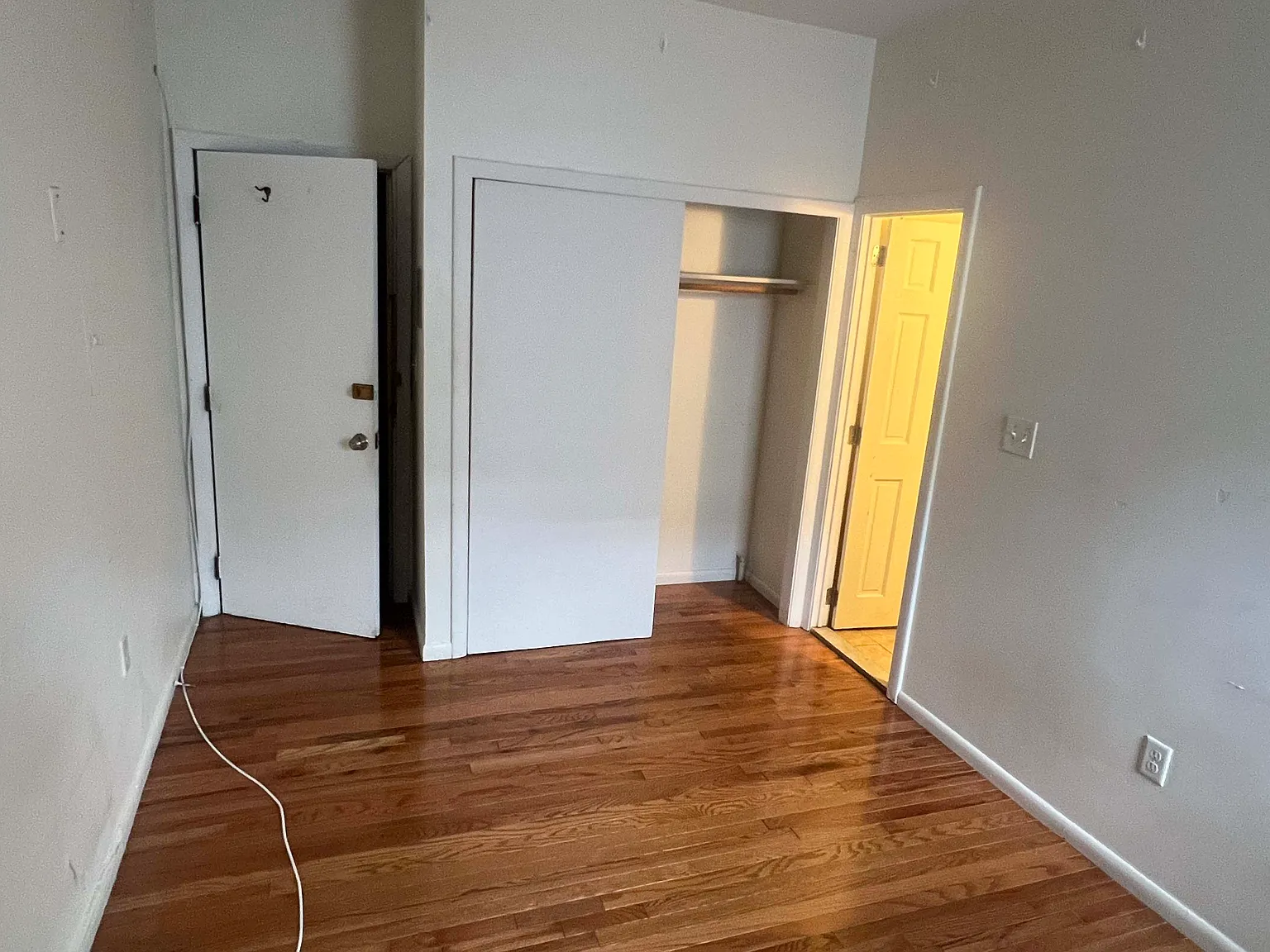 Studio, $1,750 — Photo 3