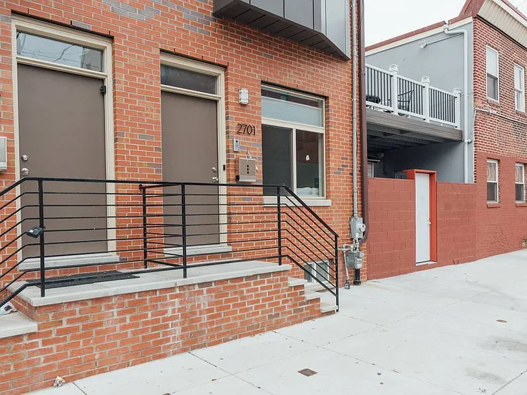 2701 Oakford St — Photo 4