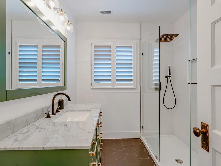 4562 Texas St — Photo 16