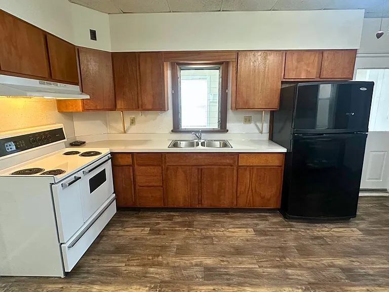 51 W Main St — Photo 12