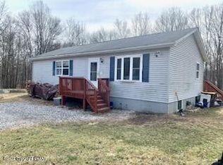 111 Lilac Ln, Blakeslee, PA