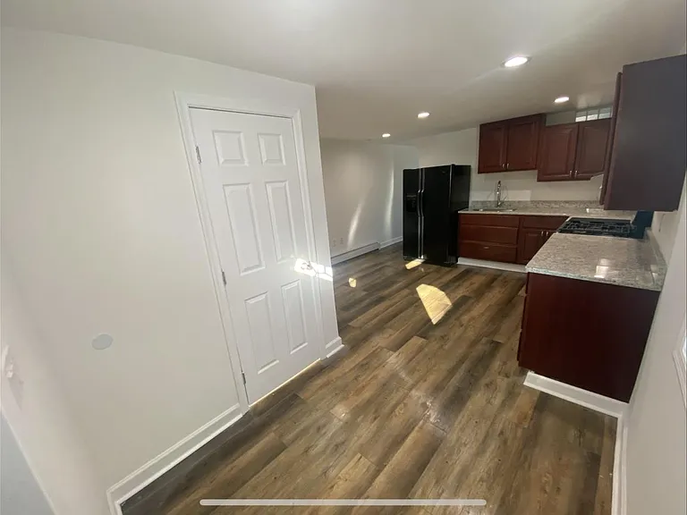 414 E Kiefer Ave — Photo 11