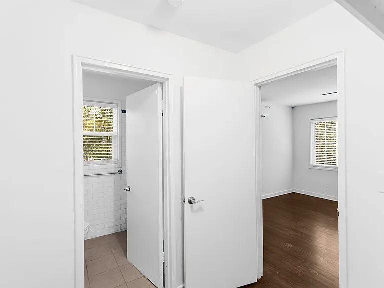Magnolia Court — Photo 16