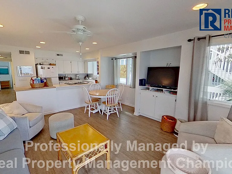 120 S Lumina Ave #A — Photo 6