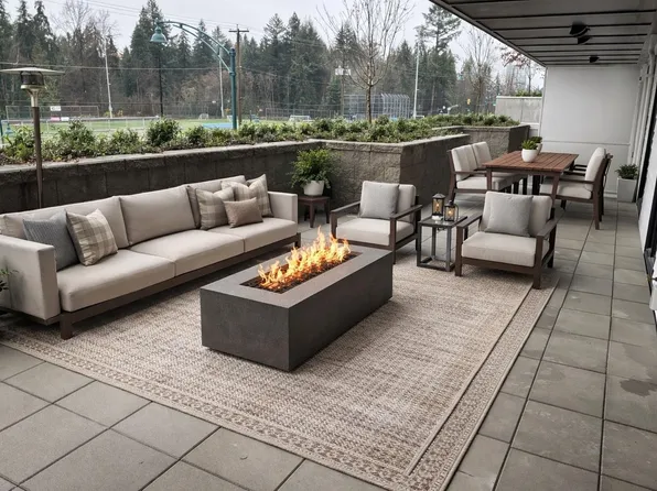 3055 Murray St #216, Pt Moody, BC V3H 1X1