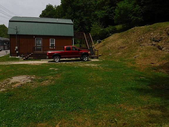 2nd image of 312 Main St