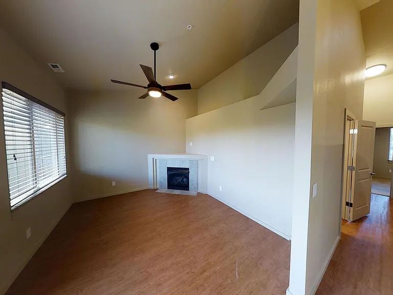 One Lake Place — Photo 9