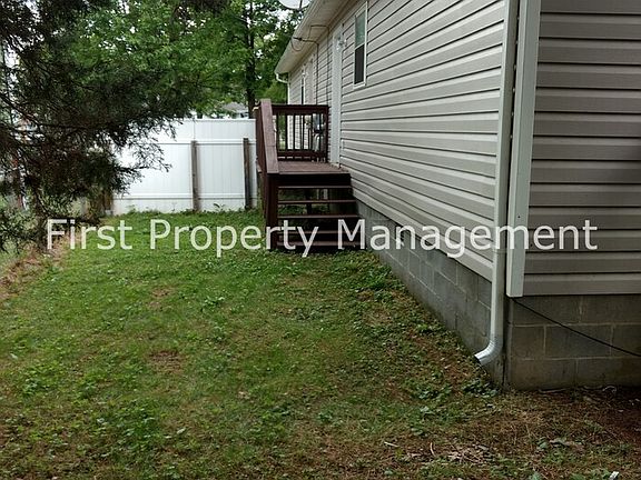5th image of 215 W Peachtree St #A