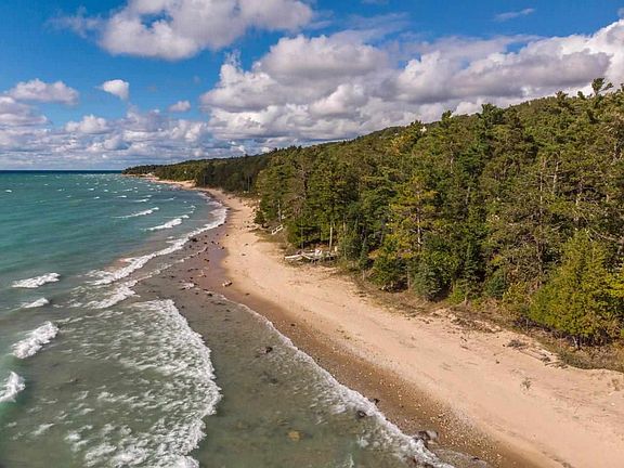 5th image of 5574 Lower Shore Dr