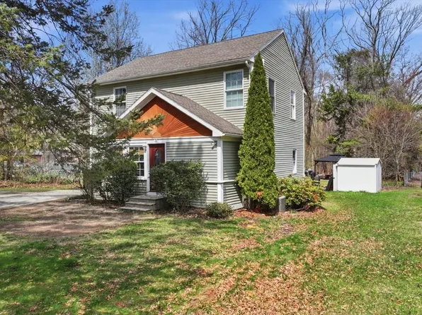 19 Marion Ave, Millbury, MA 01527