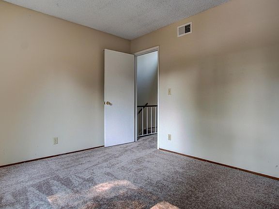 5th image of 505 Cedargate Ln