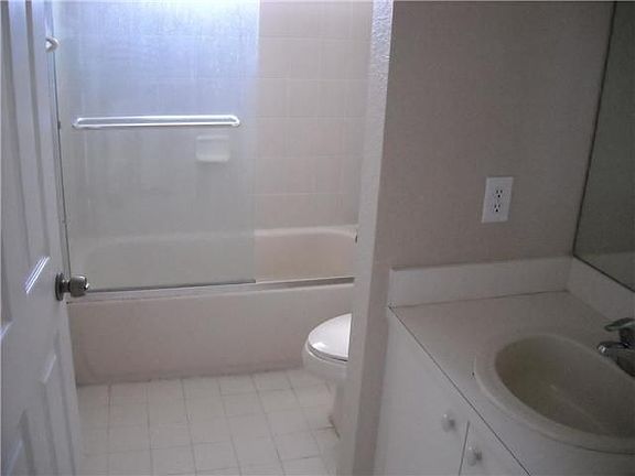 3rd image of 5625 Monte Carlo Pl