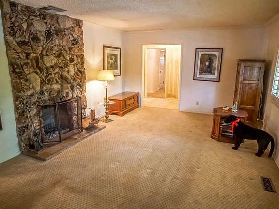 2nd image of 351 Parkwood Dr