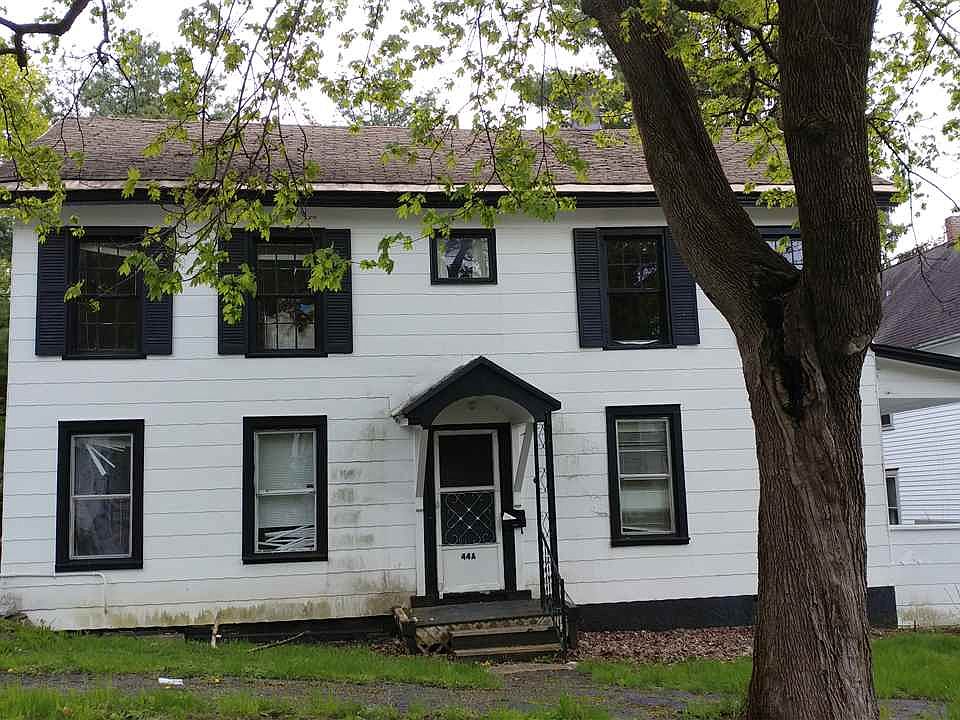 2nd image of 44 Maple Ave