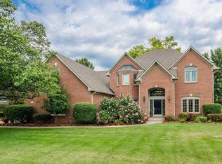 12072 Old Stone Dr, Indianapolis, IN