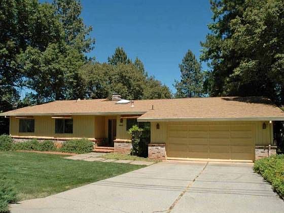 1st image of 15632 Lorie Dr