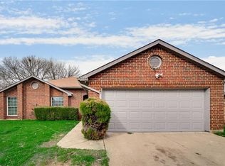 3204 Steamboat Dr, Fort Worth, TX 76123