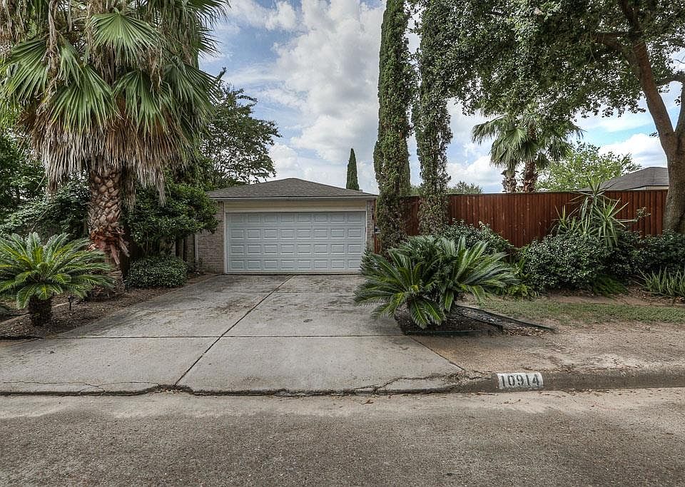 1st image of 10914 Indian Ledge Dr